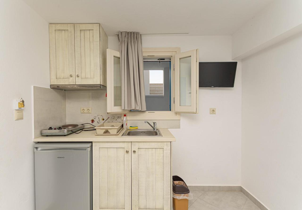 Kallithea Hotel Agia Anna  Exterior photo